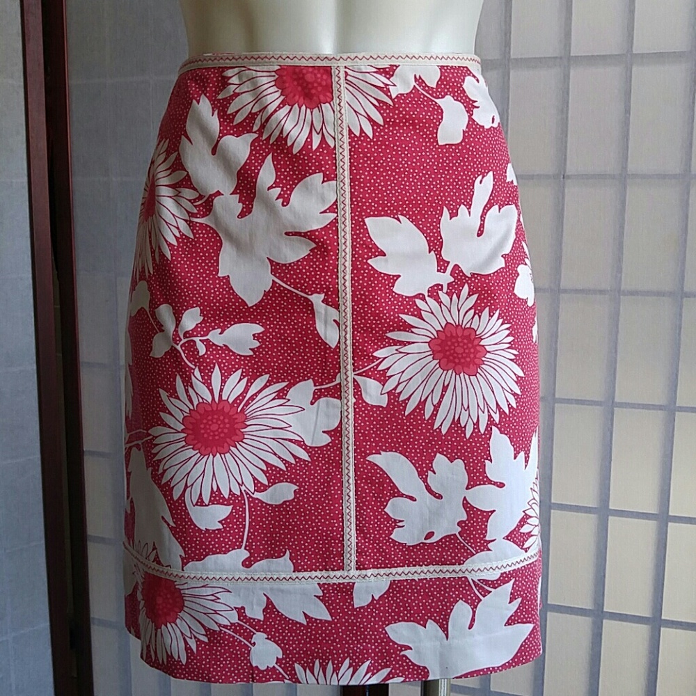 Skirt - Picture 2 of 8